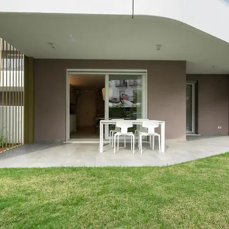 Lägenhet Light Palace 1 - Immobiliare Living Lido di Jesolo