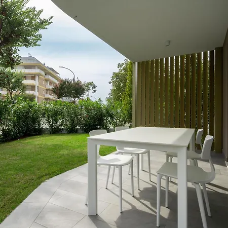 Light Palace 1 - Immobiliare Living Lägenhet Lido di Jesolo