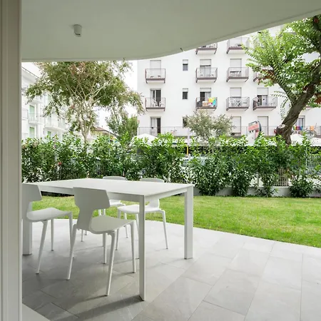 Light Palace 1 - Immobiliare Living * Lido di Jesolo